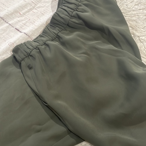 Lululemon Noir Pants Dark Olive Tie Waist Wide Leg High Rise - Picture 12 of 12